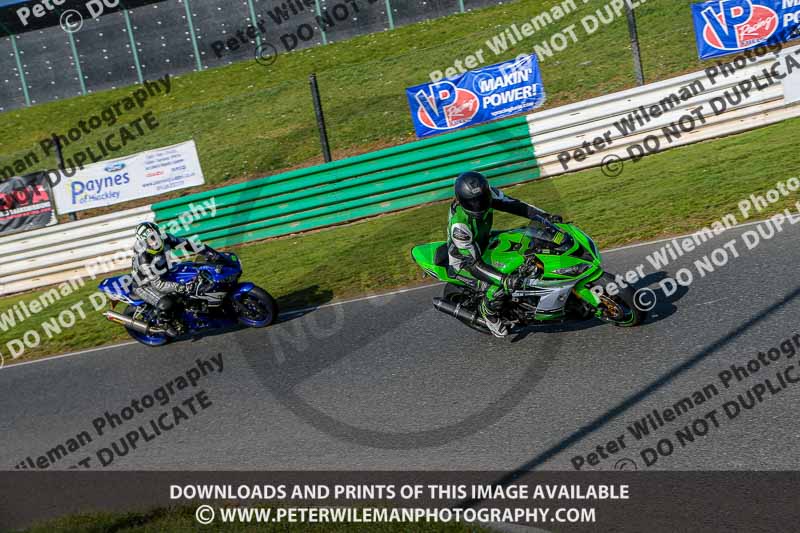 PJM Wedding Photography;enduro digital images;event digital images;eventdigitalimages;mallory park;mallory park photographs;mallory park trackday;mallory park trackday photographs;no limits trackdays;peter wileman photography;racing digital images;trackday digital images;trackday photos